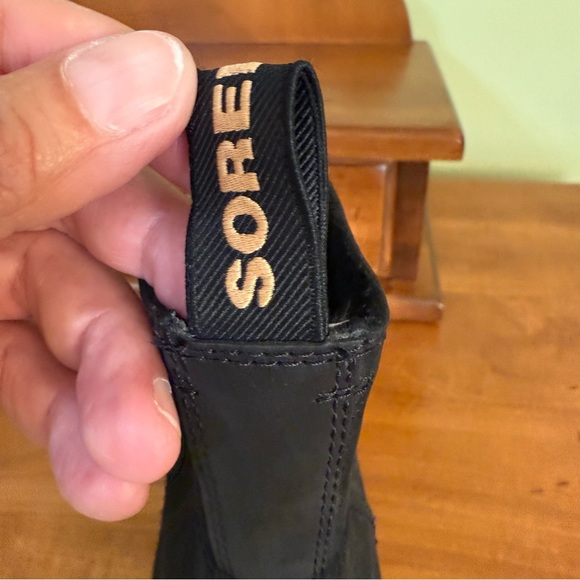 Sorel woman’s Hi-Line Black and Tan Heeled Lace-Up Boots  waterproof size 10 - Picture 7 of 12